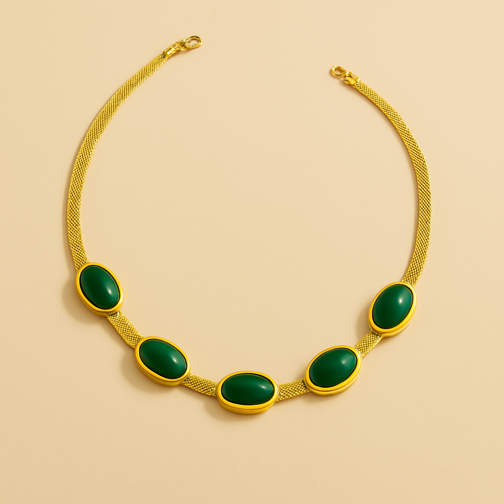 Pierre Necklace + Free Earring