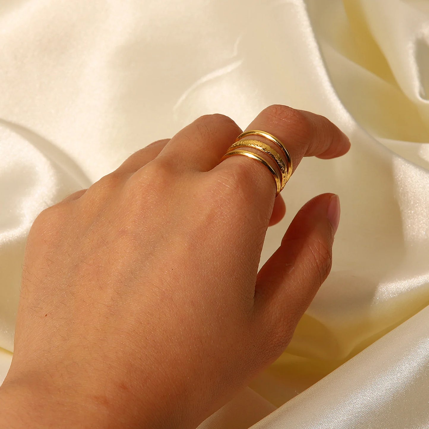 Elaris Ring