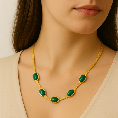 Pierre Necklace + Free Earring