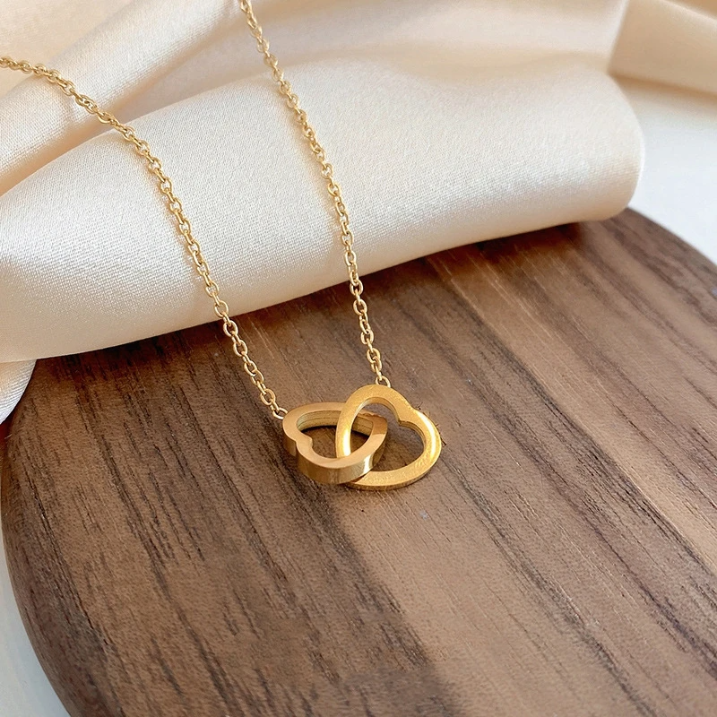 Gold-plated Amour Eclatant Necklace with double heart pendant  