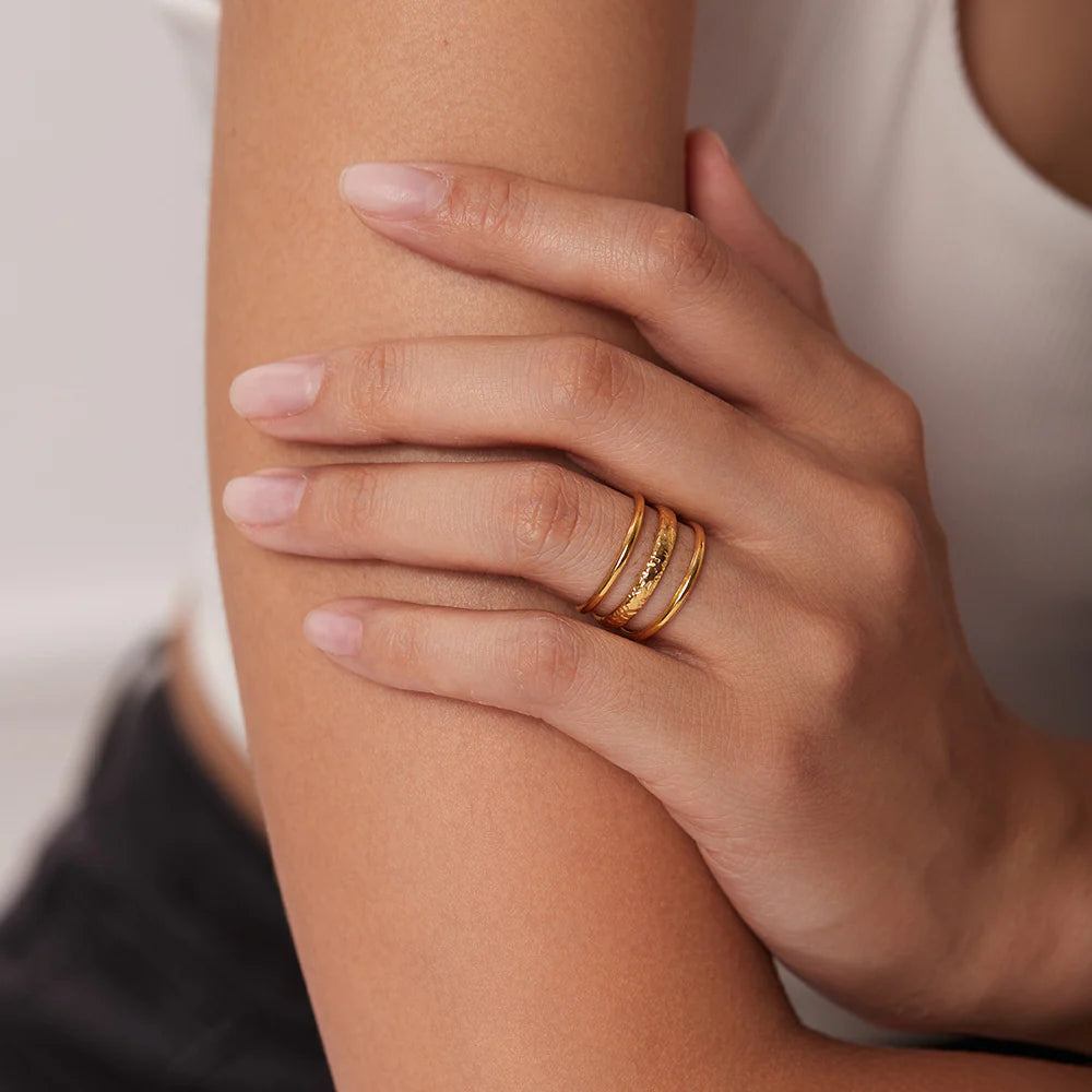 Elaris Ring
