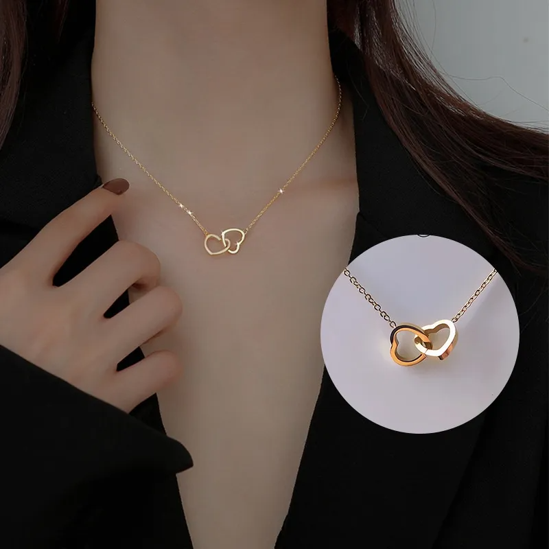  Romantic jewelry piece – Amour Eclatant double heart pendant  